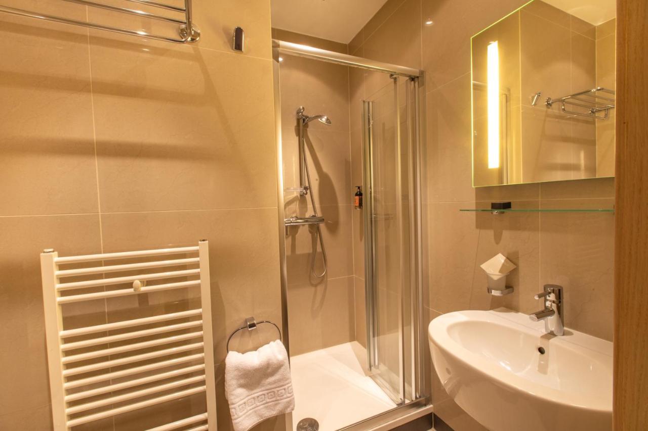 Hotel Villa Necas ชิลินา ภายนอก รูปภาพ