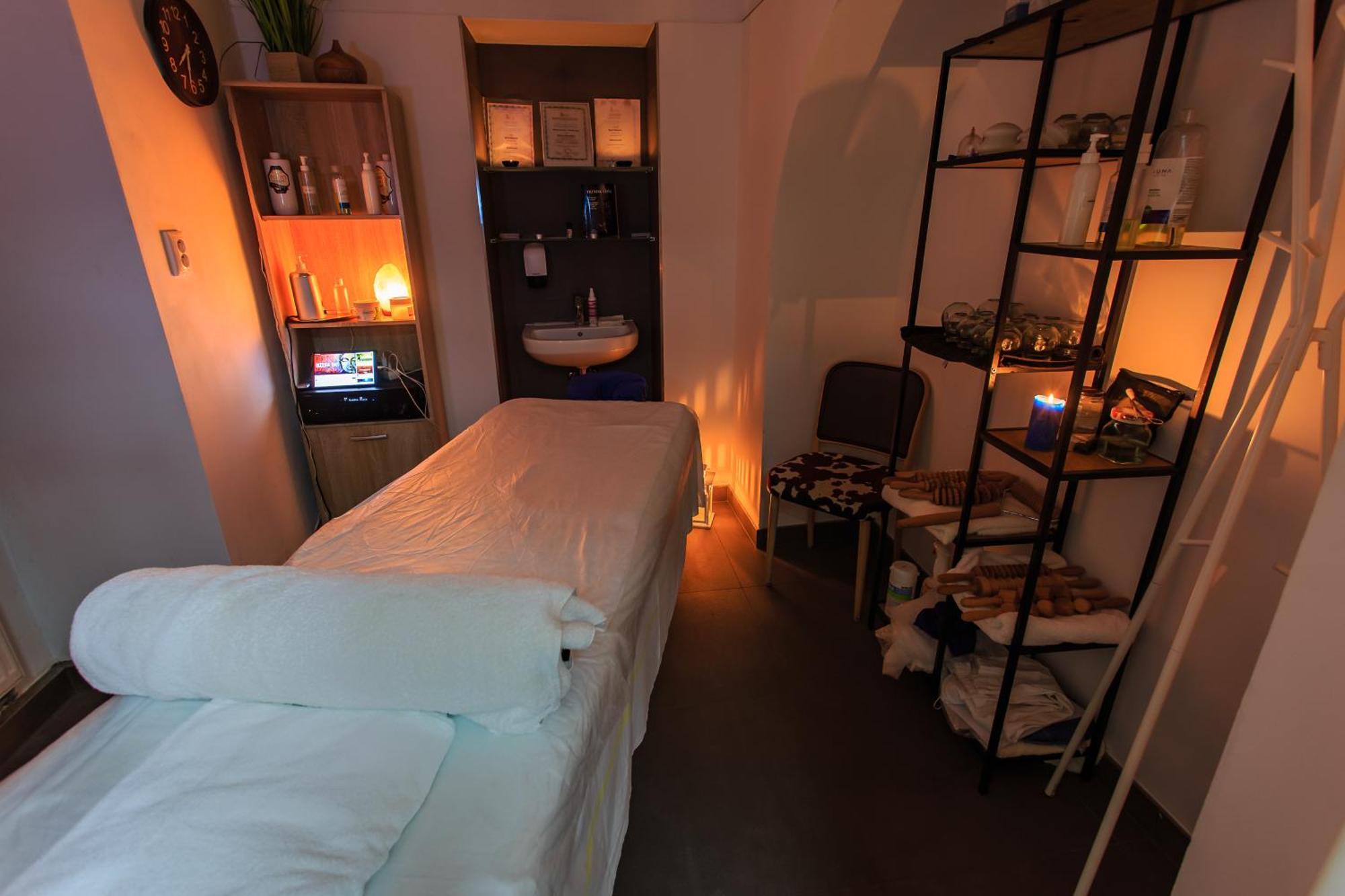 Hotel Villa Necas ชิลินา ภายนอก รูปภาพ