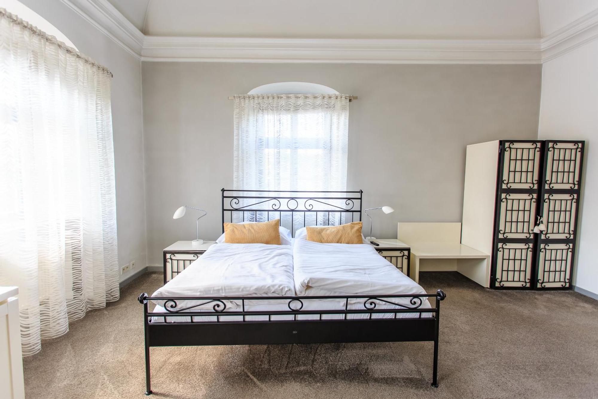 Hotel Villa Necas ชิลินา ภายนอก รูปภาพ